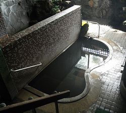 稲住温泉の鉄鉱泉